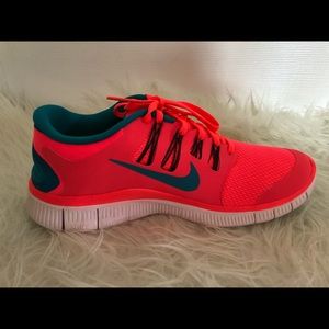**NEW** Nike Free 5.0